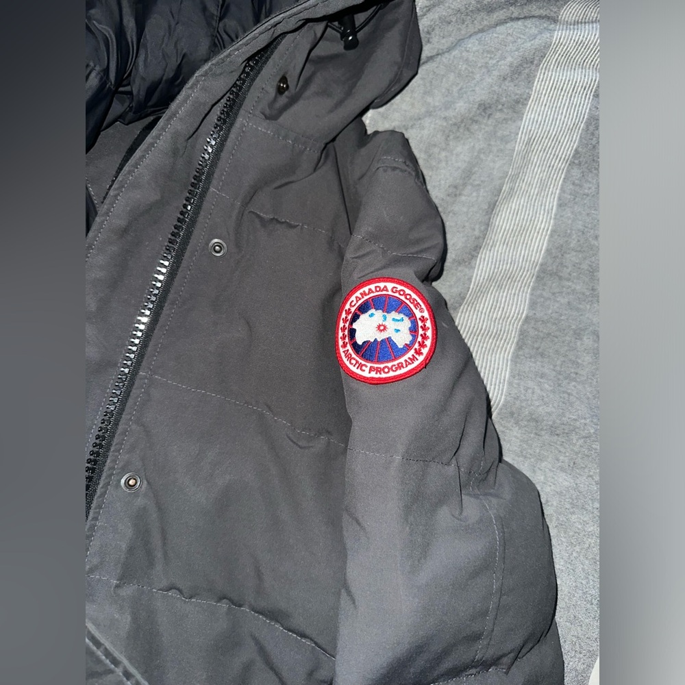 Canada Goose Jacket